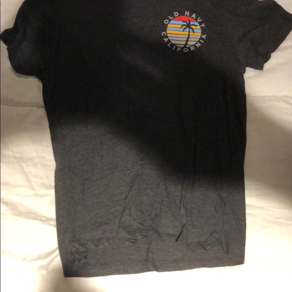 Old navy California graphic tee - t-shirt - Picture 2 of 4